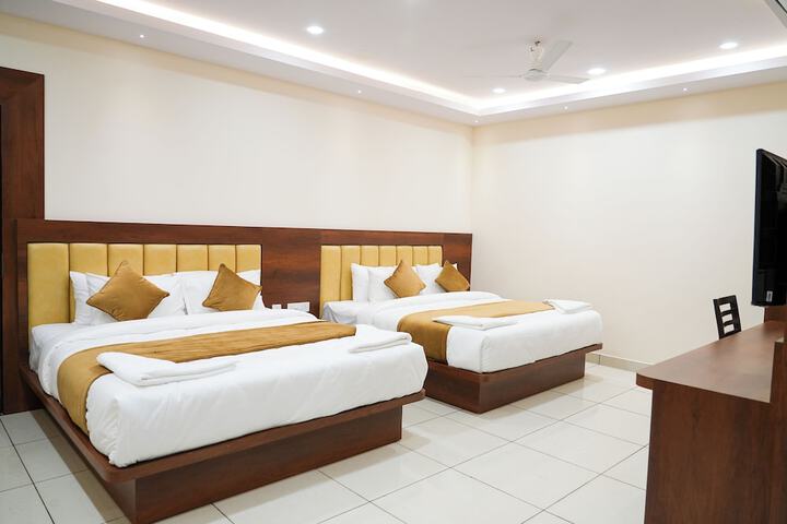 Room 6 of 26