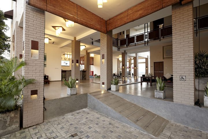 Hotel 2 of 53