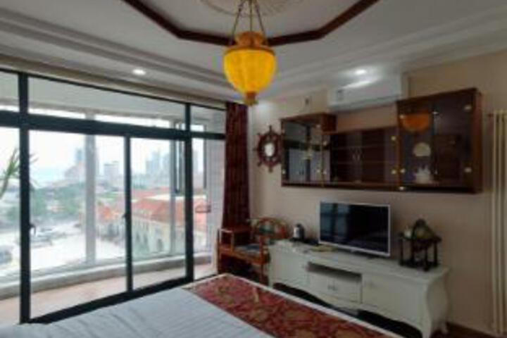 Room 12 of 14