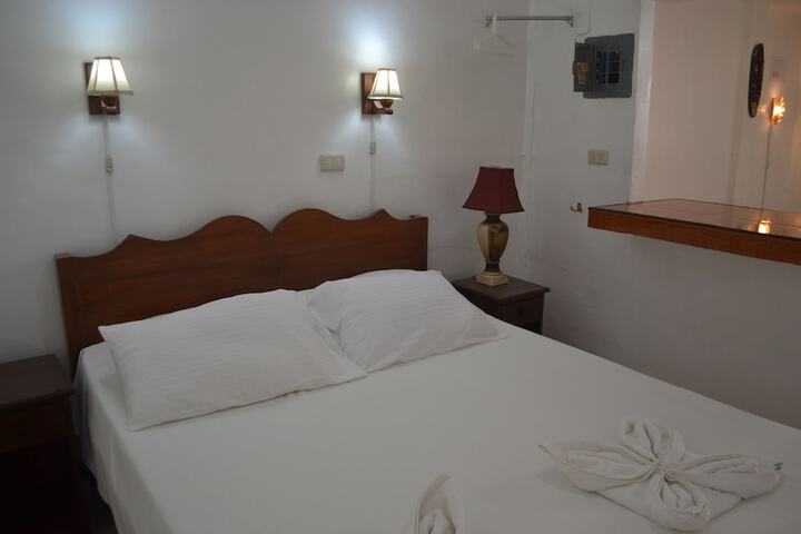 Room 42 of 141