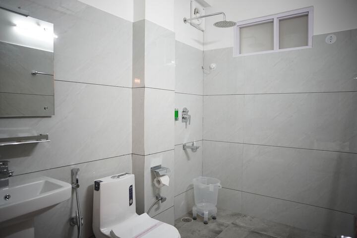 Room 14 of 21