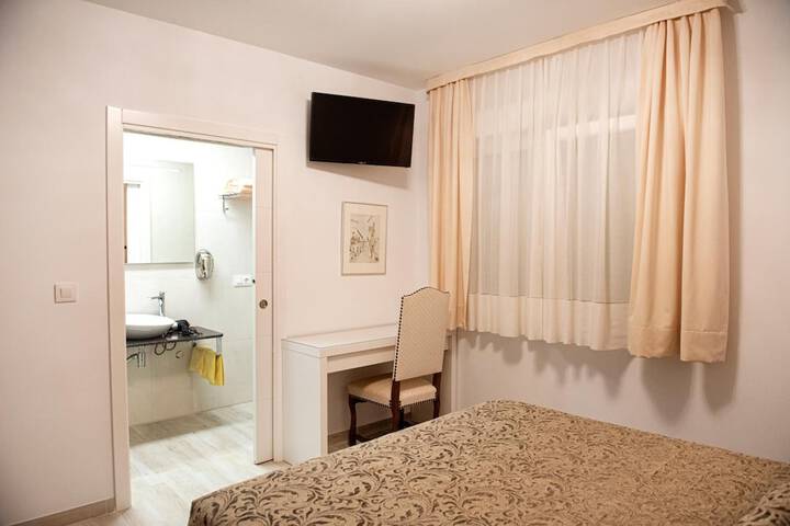 Room 19 of 49