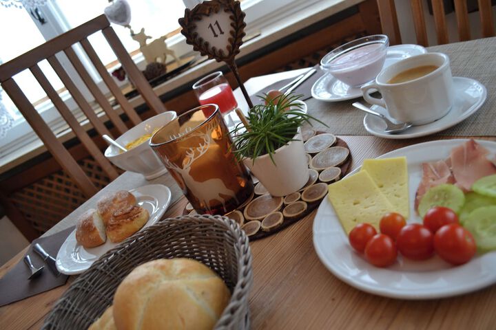 Breakfast/Coffee Service 30 of 45