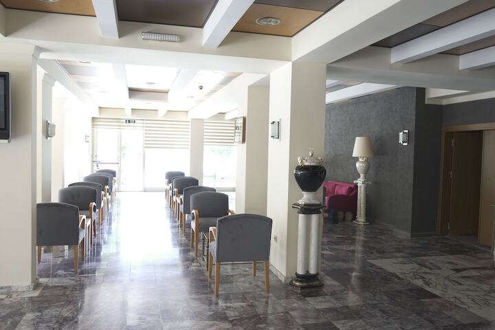 Guest Lobby