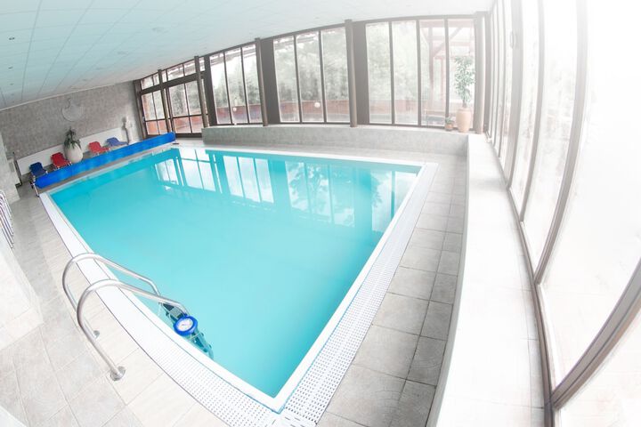 Pool 15 of 40