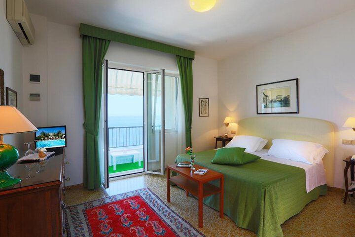 Room 9 of 59