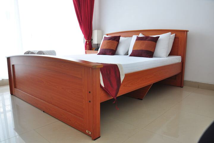 Room 30 of 94