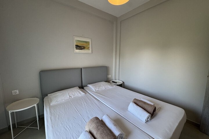 Room 26 of 171