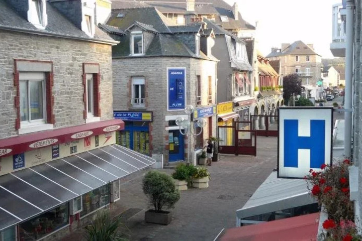 LES ARCADES