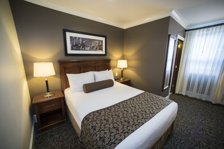 Room 74 of 140