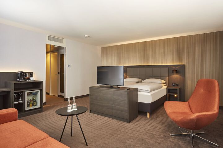Room 5 of 30