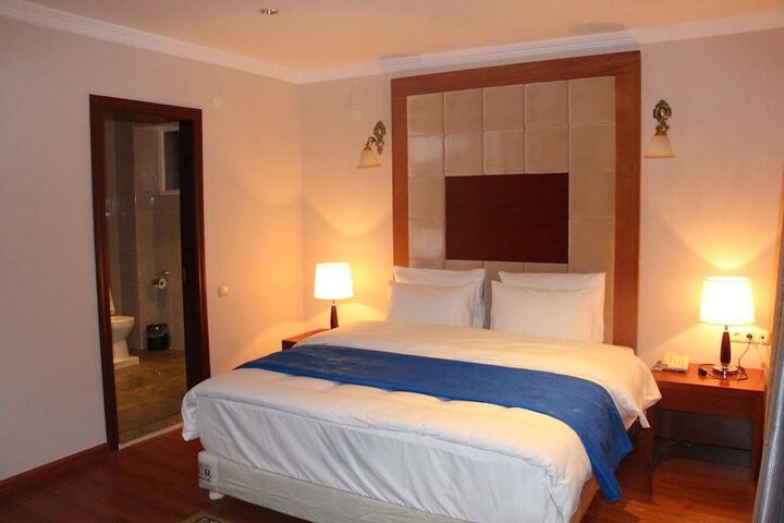 Room 14 of 31