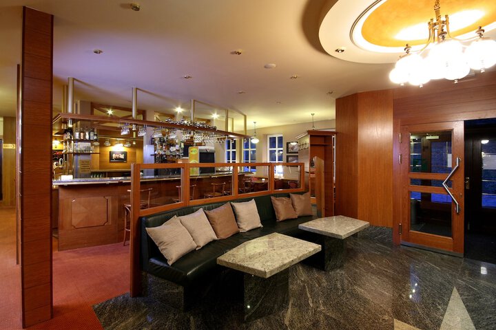Hotel 2 of 72
