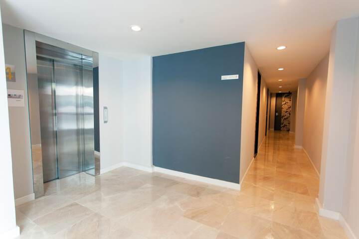 Ballroom/Hall 60 of 63