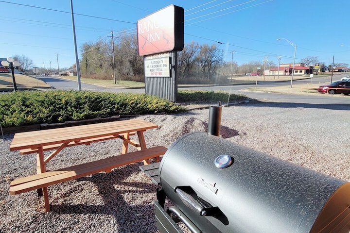 Property Grounds 27 of 32