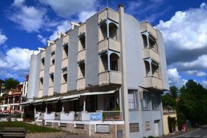 Hotel Everest
