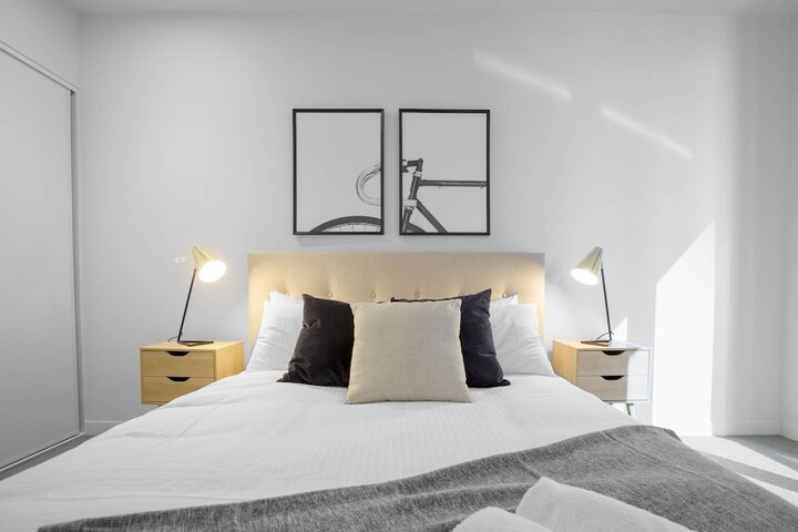 Room 2 of 14
