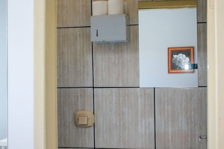 Room 37 of 80