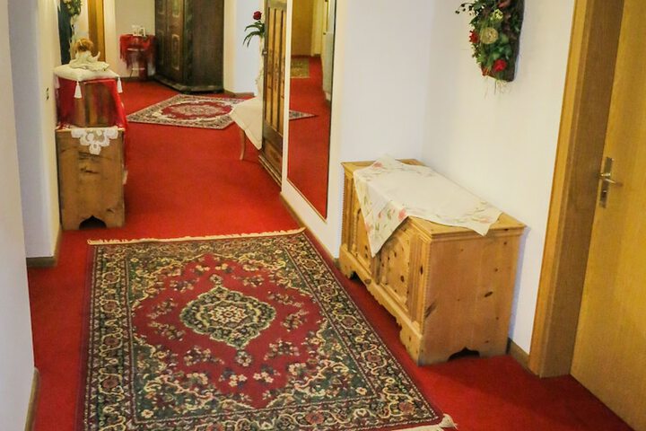 Ballroom/Hall 22 of 31