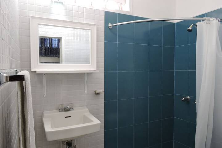 Room 44 of 59