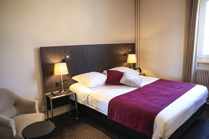 Room 9 of 55