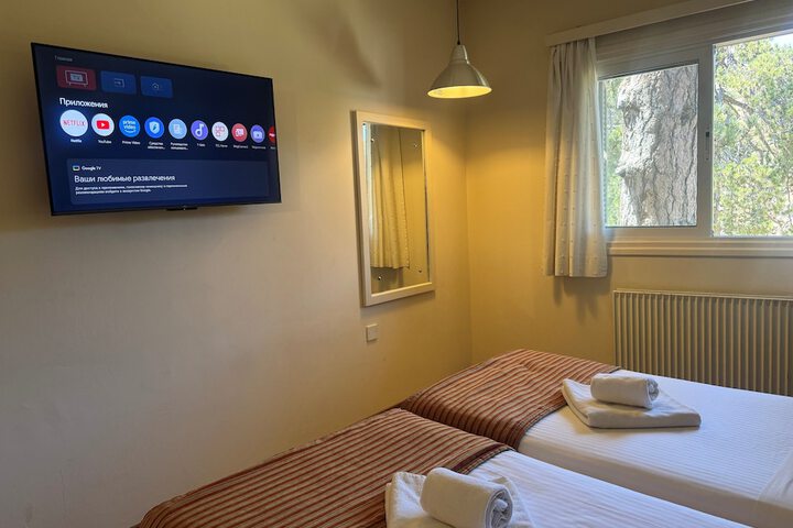 Room 14 of 43