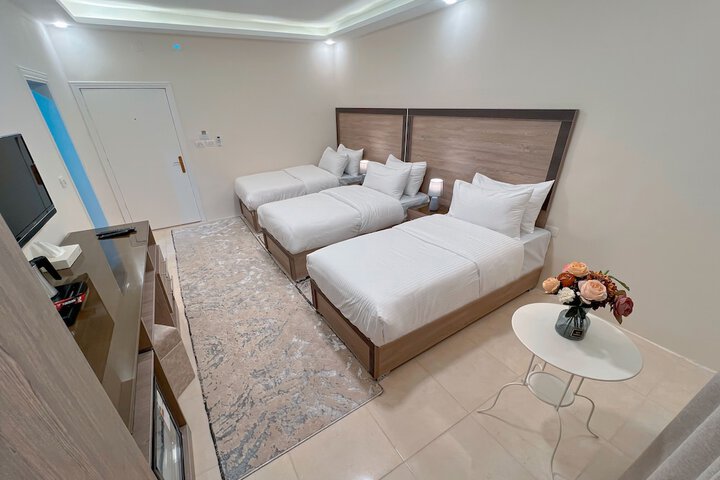Room 14 of 30