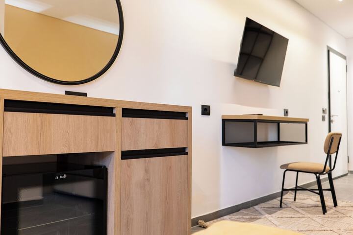 Room 70 of 108