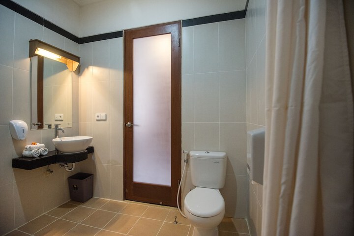 Room 54 of 95