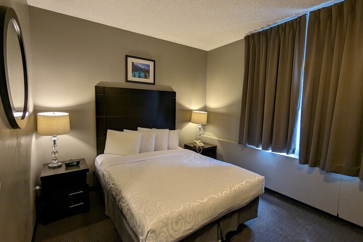 Room 9 of 40
