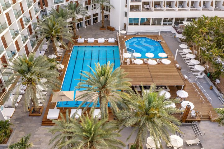 Pool 57 of 81