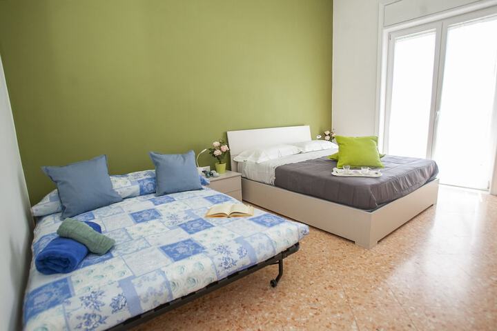 Room 9 of 22