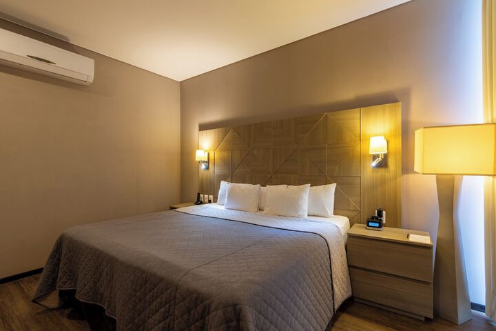 Room 20 of 100