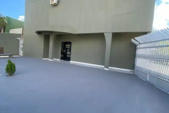 Hotel 4 of 17