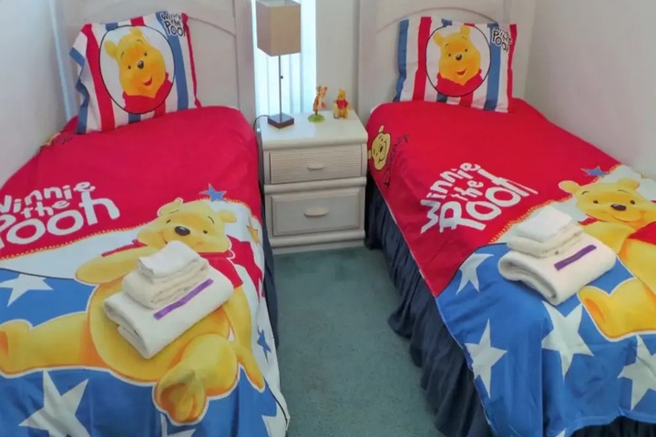 Room 4 of 22