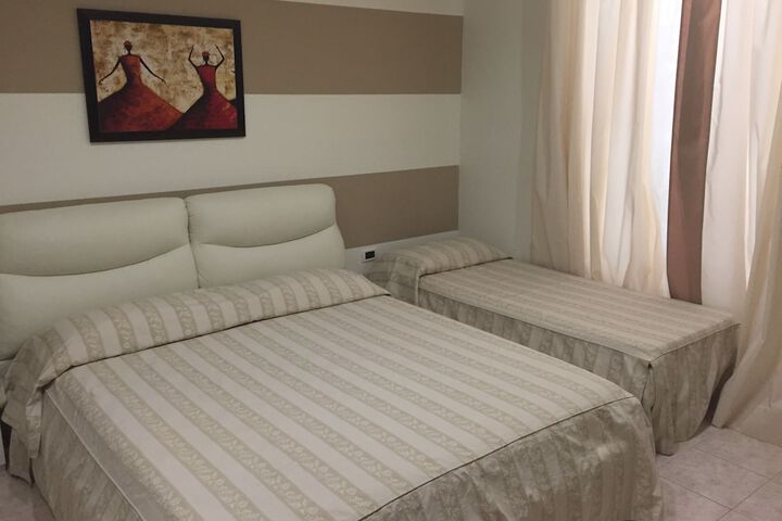 Room 8 of 23