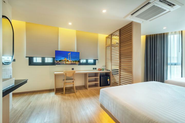 Room 54 of 90