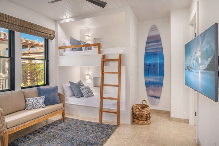 Room 4 of 312