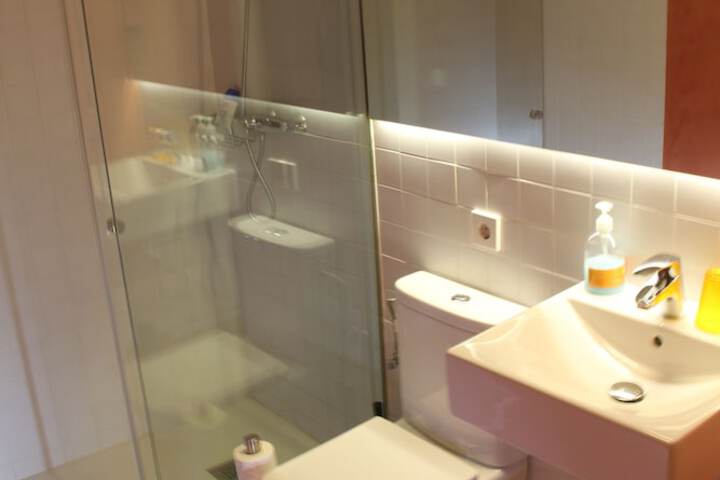 Vanity Photo