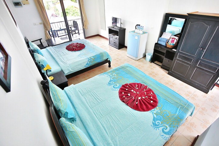 Room 35 of 66