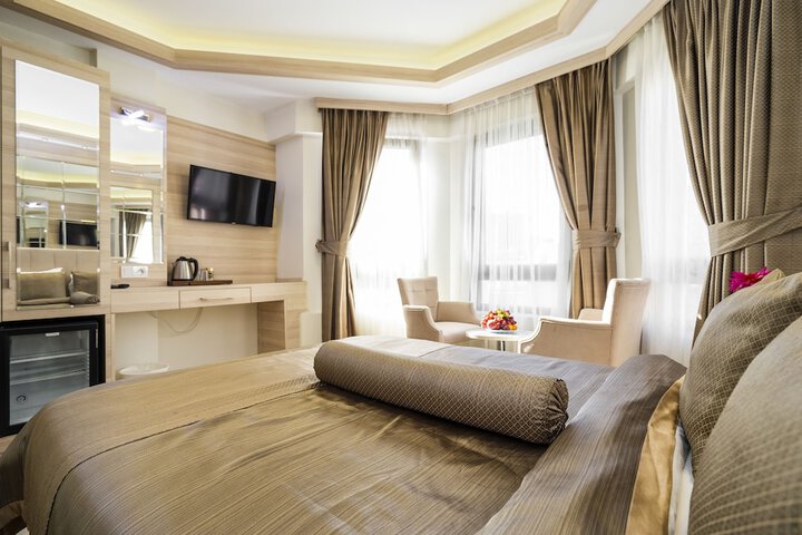 Room 3 of 17