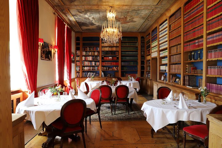 Dining 43 of 59