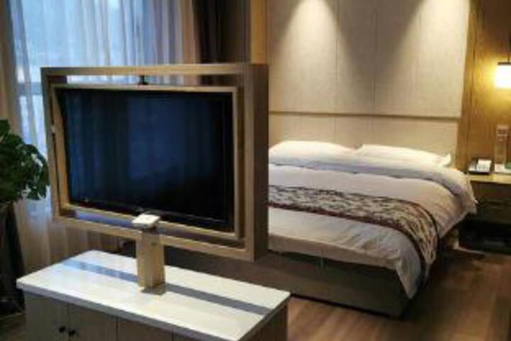 Room 18 of 20