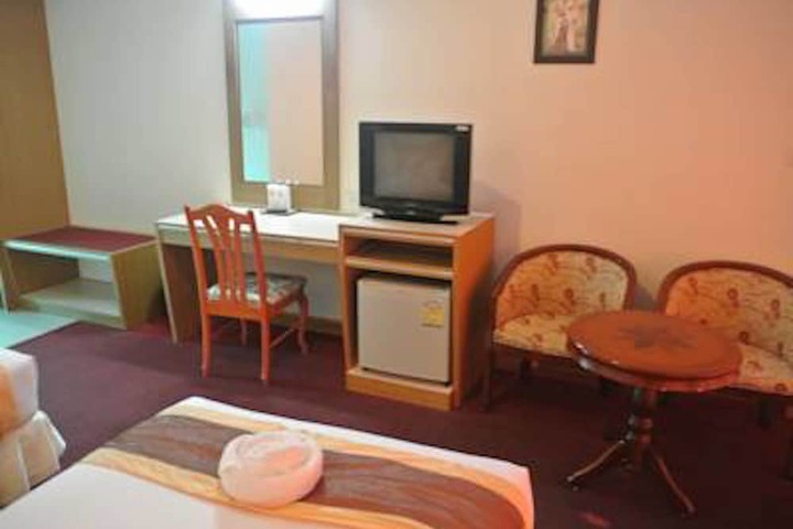 Room 16 of 31