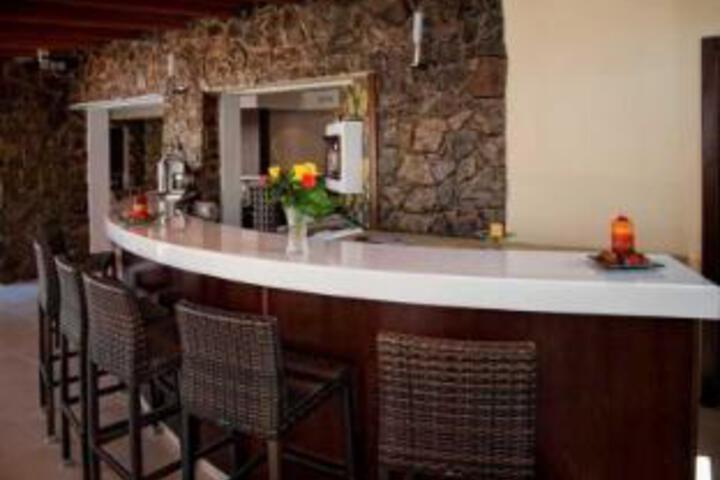 Nicolas Hotel - Papadaki Maria & Argiro OE