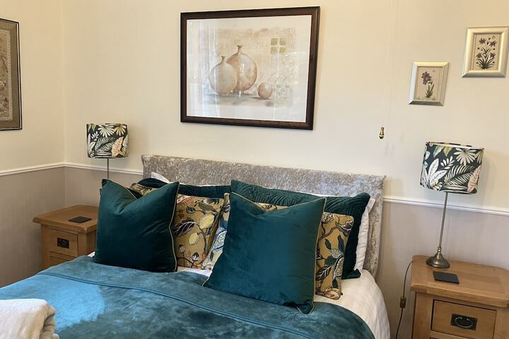 Room 5 of 36