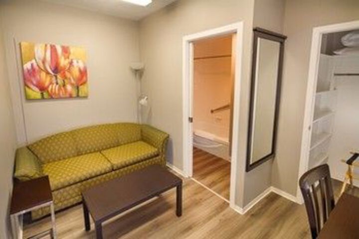 Room 16 of 24