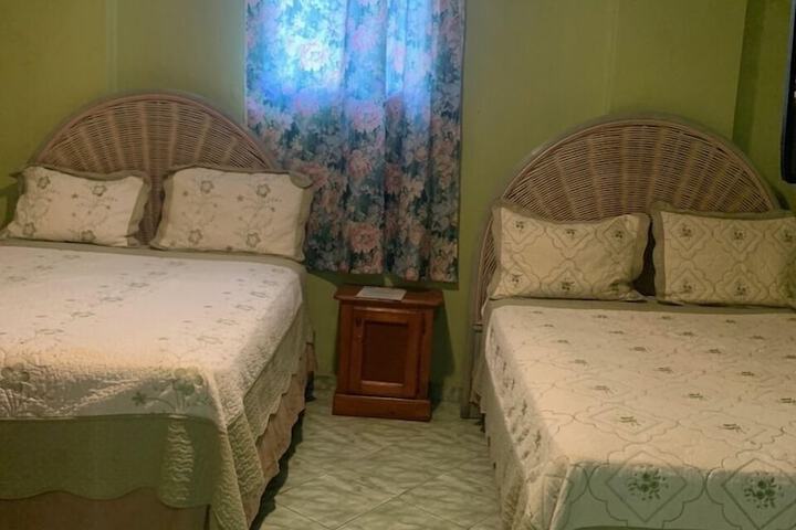 Room 17 of 40