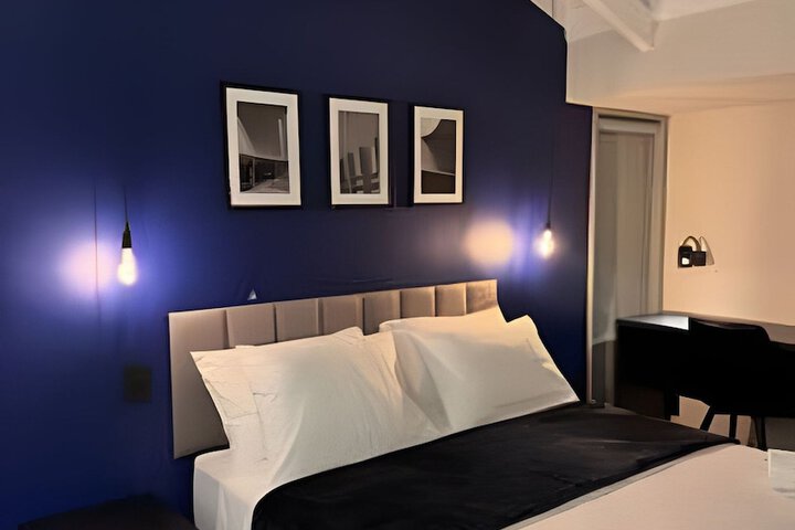 Room 19 of 93