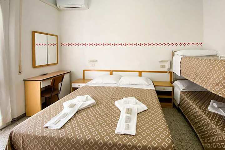 Room 36 of 108